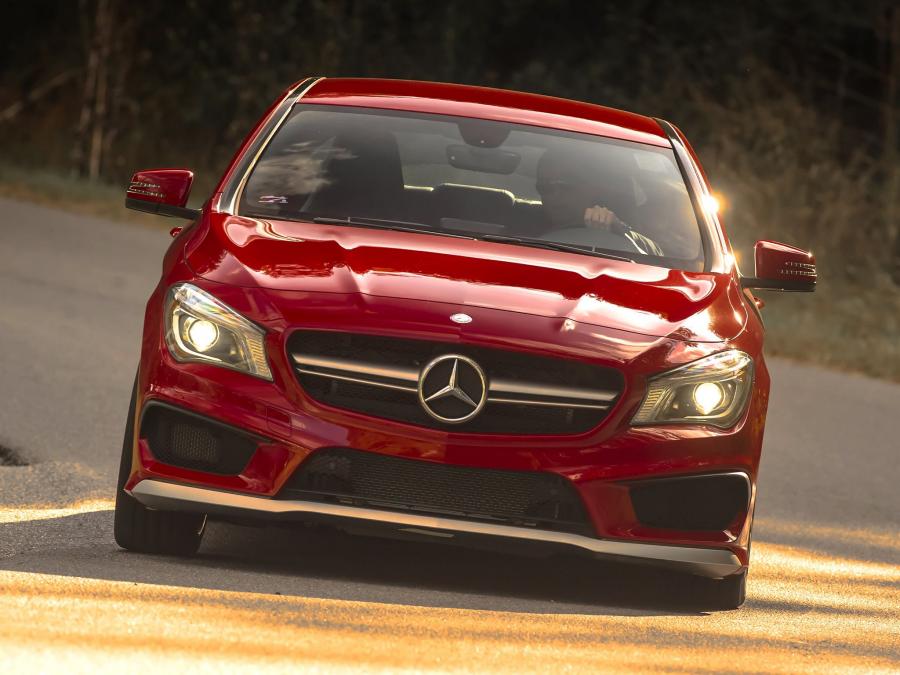  Mercedes-Benz CLA45 AMG 2013 года  (US) (фото 13 из 32)